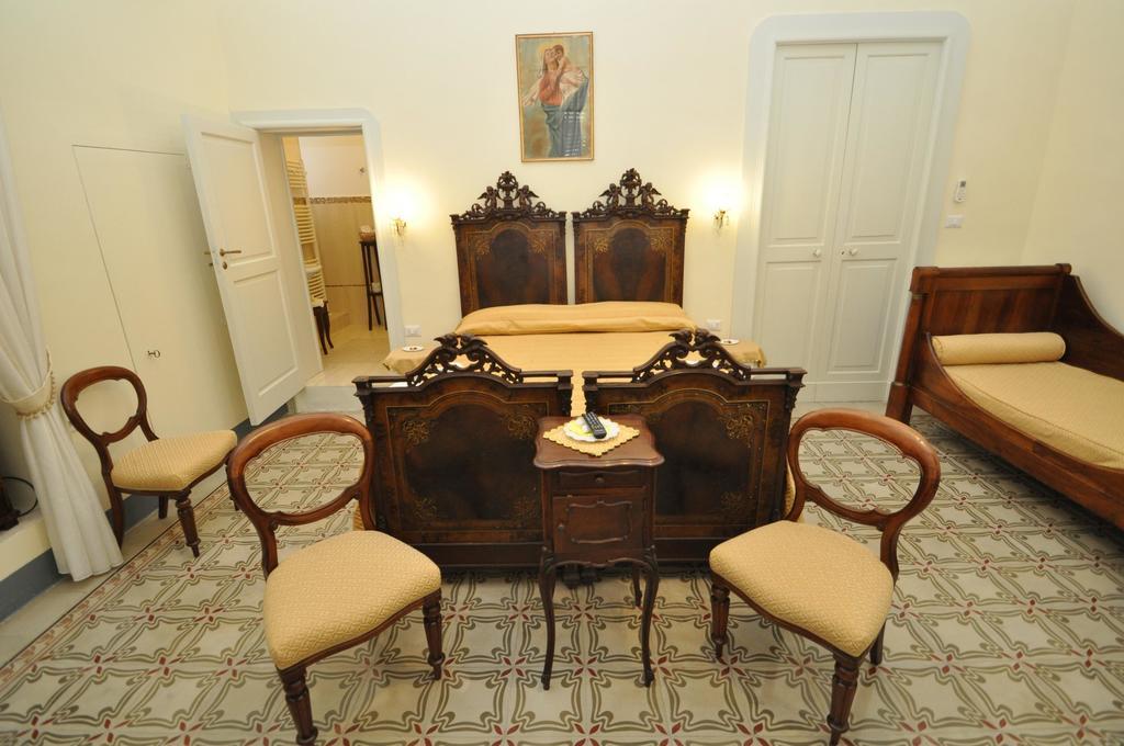Melissano Palazzo De Donatis B&B الغرفة الصورة